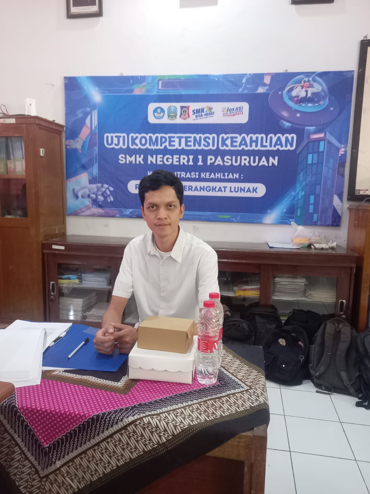 UJI KOMPETENSI KEAHLIAN REKAYASA PERANGKAT LUNAK SMK NEGERI 1 PASURUAN