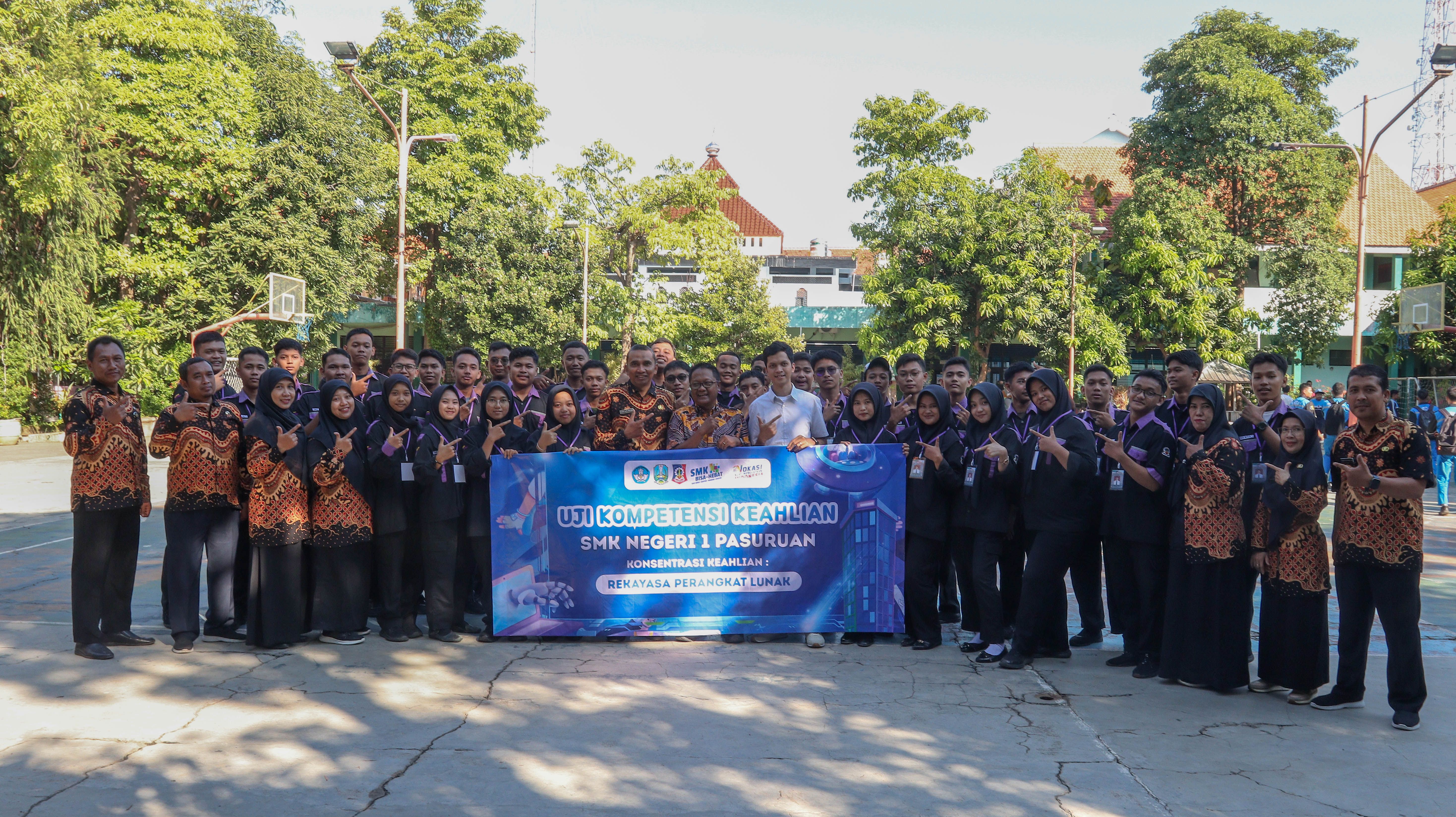 UJI KOMPETENSI KEAHLIAN REKAYASA PERANGKAT LUNAK SMK NEGERI 1 PASURUAN