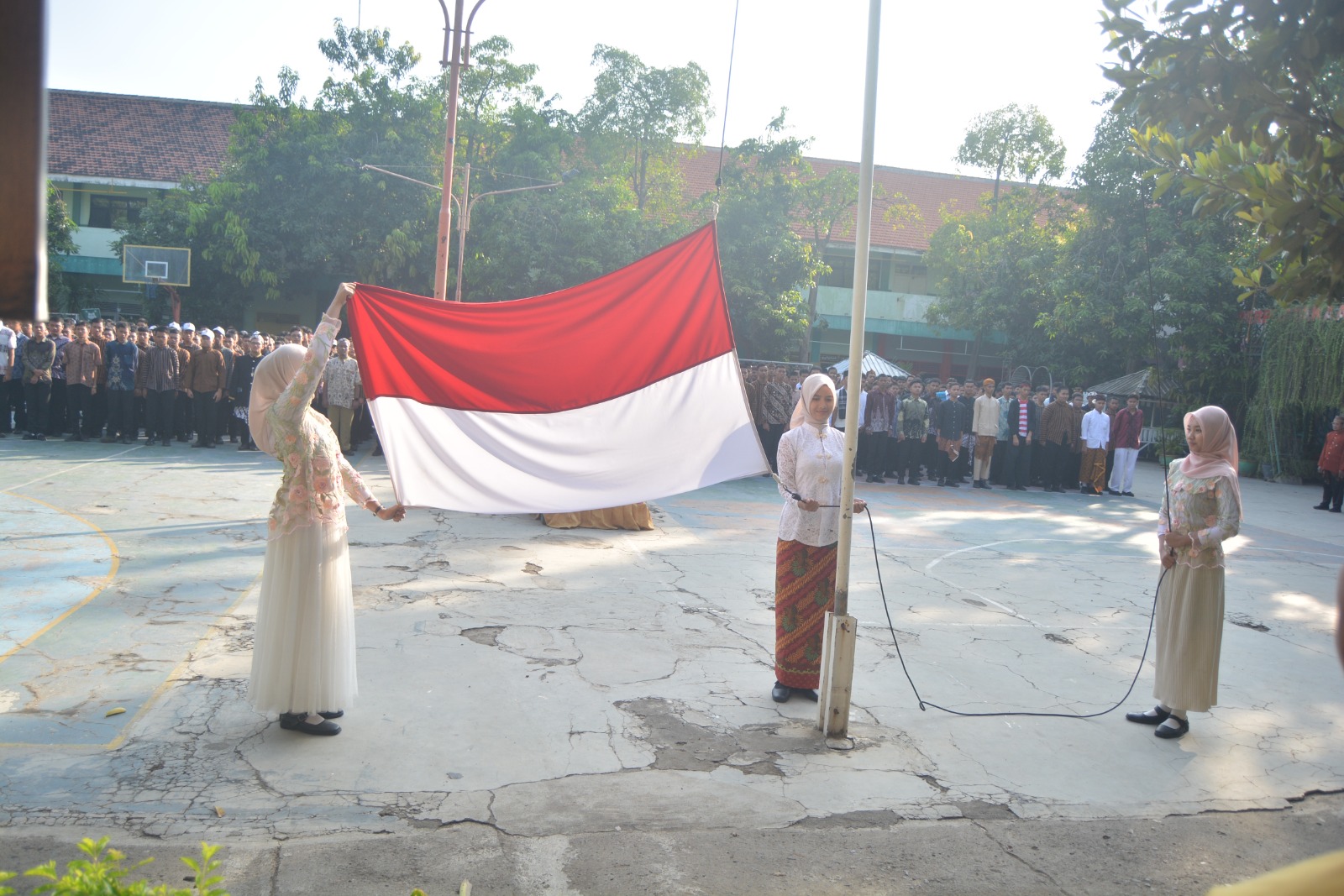 SELAMAT HARI KARTINI