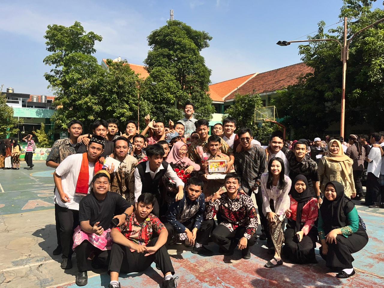 PERINGATAN HARI GURU NASIONAL "GURU HEBAT INDONESIA KUAT"