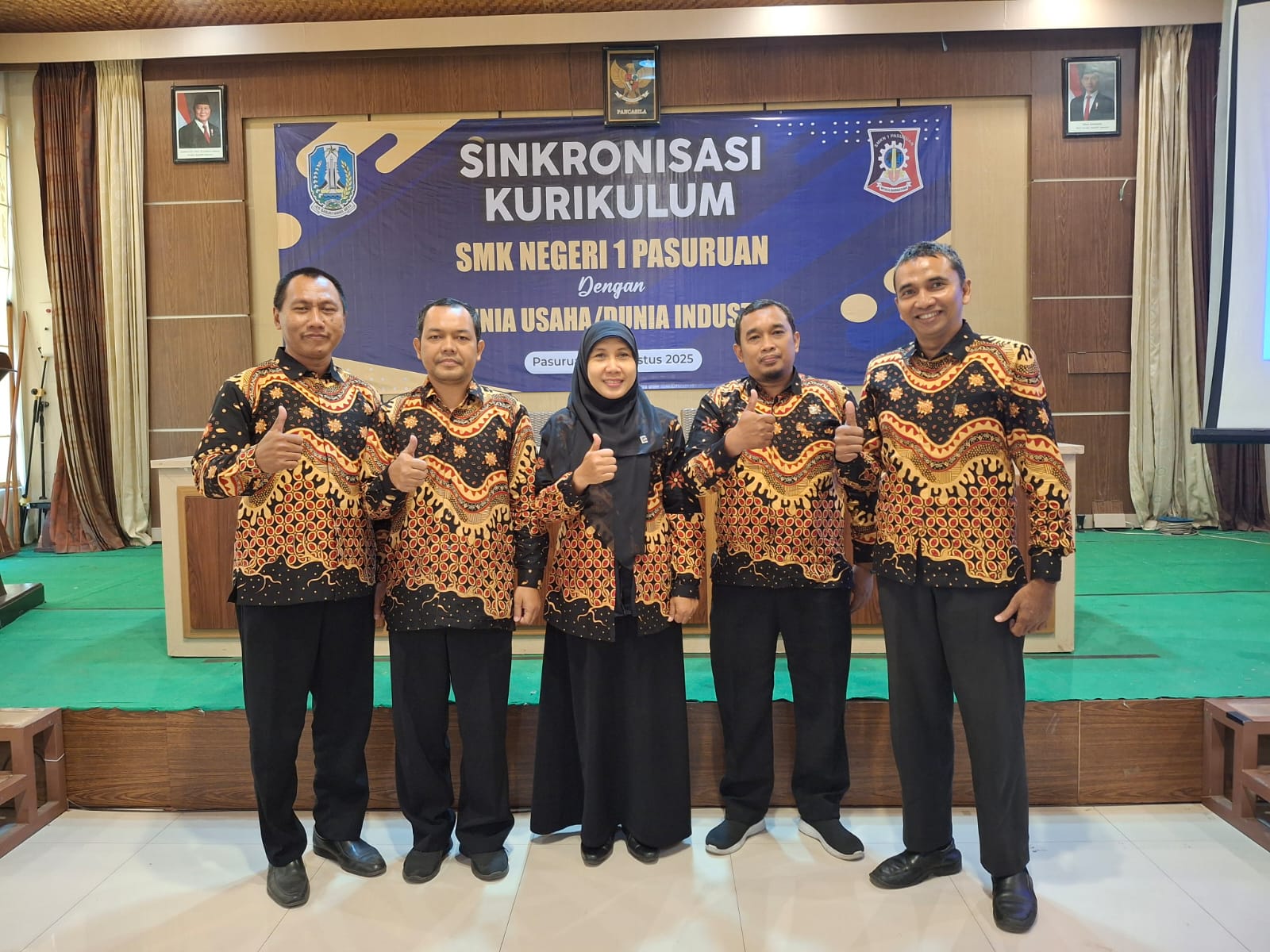 SMKN 1 PASURUAN dan DUNIA USAHA/DUNIA INDUSTRI