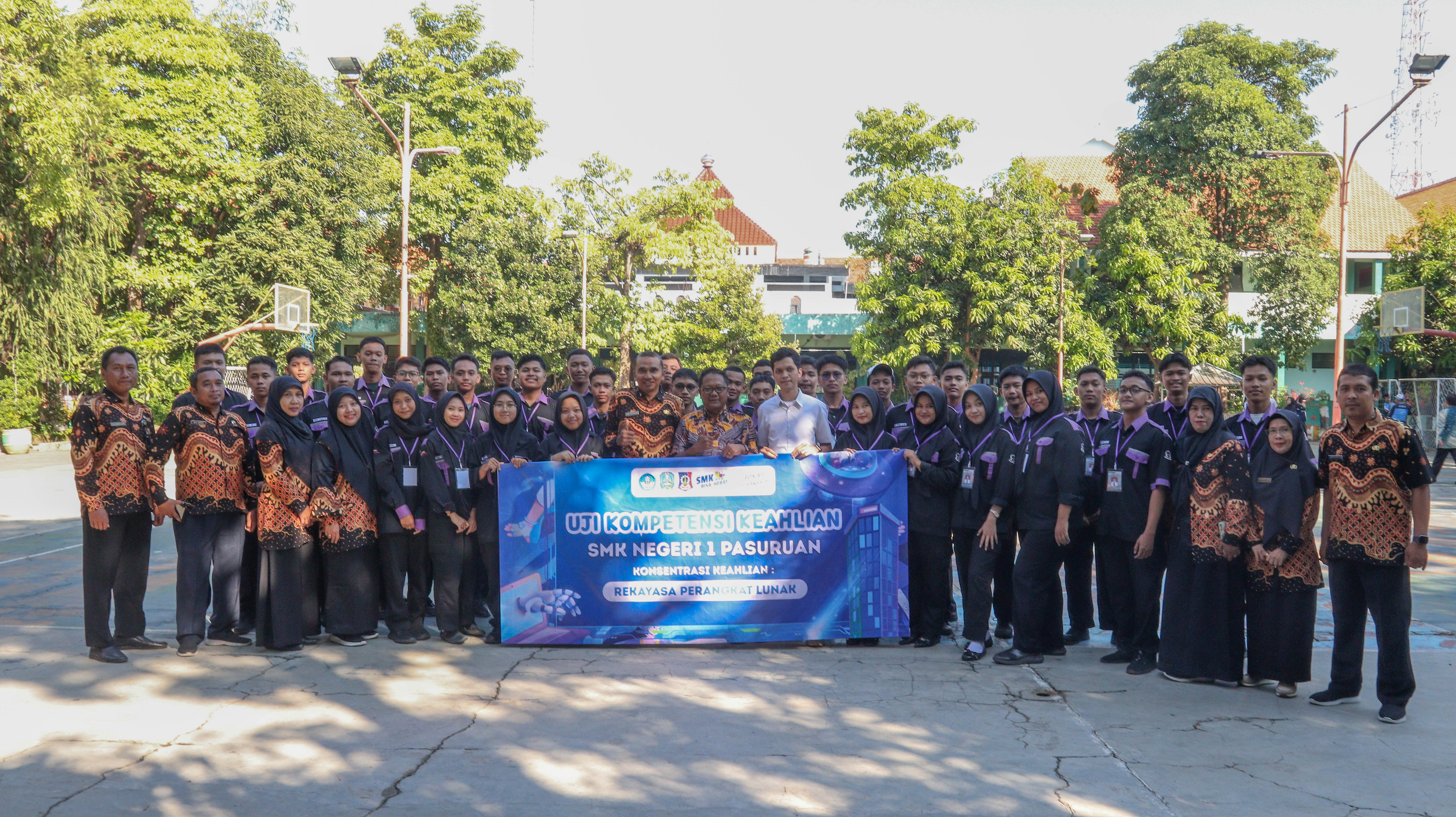 UJI KOMPETENSI KEAHLIAN REKAYASA PERANGKAT LUNAK SMK NEGERI 1 PASURUAN